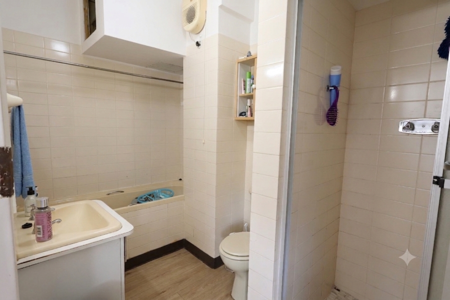1 Bedroom Property for Sale in Quigney Eastern Cape